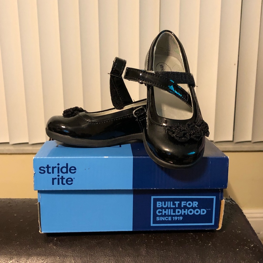 Girl shoes